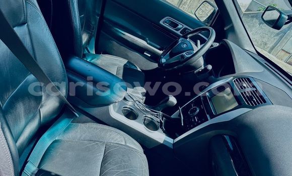 Ra Àlòkù Ford Explorer Silver Ọkọ̀ in Cotonou ni Benin Ra Àlòkù Ford Explorer Silver Ọkọ̀ in Cotonou ni Benin