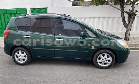 Ra Àlòkù Toyota Corolla Verso Alawọ ewe Ọkọ̀ in Cotonou ni Benin Ra Àlòkù Toyota Corolla Verso Alawọ ewe Ọkọ̀ in Cotonou ni Benin