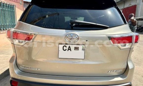 Sayi Na hannu Toyota Highlander M Mota in Cotonou a Benin