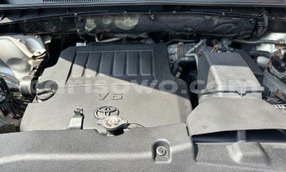 Buy Used Toyota Highlander Beige Car in Cotonou in Benign Buy Used Toyota Highlander Beige Car in Cotonou in Benign