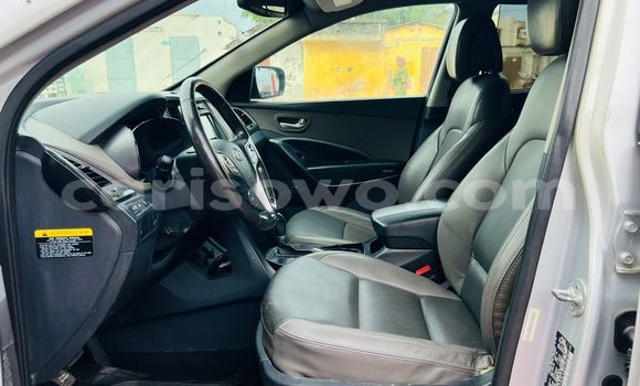 Sayi Na hannu Hyundai Santa Fe White Mota in Cotonou a Benin Sayi Na hannu Hyundai Santa Fe White Mota in Cotonou a Benin