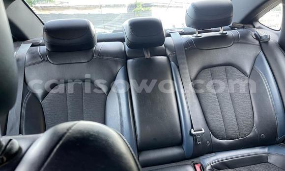 Sayi Na hannu Chrysler 200 White Mota in Cotonou a Benin Sayi Na hannu Chrysler 200 White Mota in Cotonou a Benin