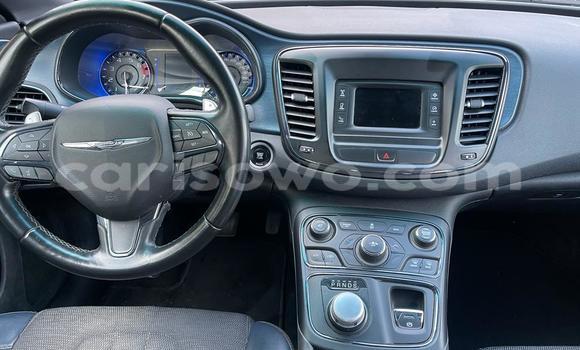 Sayi Na hannu Chrysler 200 White Mota in Cotonou a Benin Sayi Na hannu Chrysler 200 White Mota in Cotonou a Benin