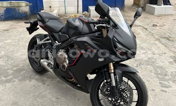 Buy Used Honda CBR Black Bike in Cotonou in Benign Buy Used Honda CBR Black Bike in Cotonou in Benign