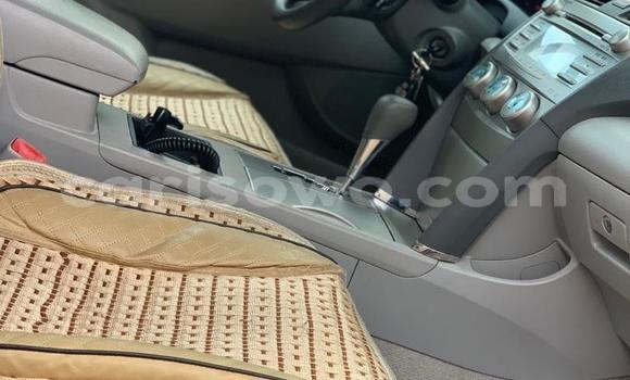 Sayi Na hannu Toyota Camry Azurfa Mota in Cotonou a Benin Sayi Na hannu Toyota Camry Azurfa Mota in Cotonou a Benin