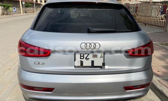 Acheter Occasion Voiture Audi Q3 Gris à Cotonou, Benin Acheter Occasion Voiture Audi Q3 Gris à Cotonou, Benin