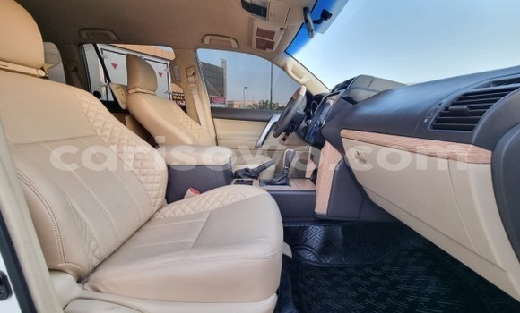 Acheter Occasion Voiture Toyota Prado Blanc à Abomey, Benin Acheter Occasion Voiture Toyota Prado Blanc à Abomey, Benin