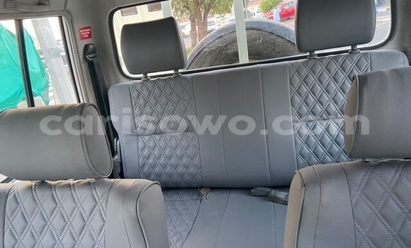 Acheter Occasion Voiture Toyota Land Cruiser Blanc à Malanville, Benin Acheter Occasion Voiture Toyota Land Cruiser Blanc à Malanville, Benin