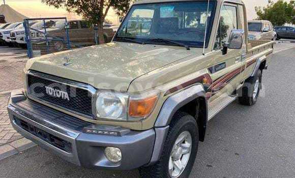 Acheter Occasion Voiture Toyota Pickup Beige à Adjohoun, Ouême Acheter Occasion Voiture Toyota Pickup Beige à Adjohoun, Ouême