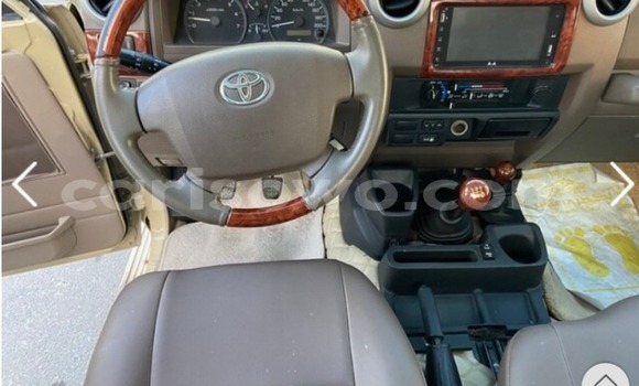 Acheter Occasion Voiture Toyota Pickup Beige à Adjohoun, Ouême Acheter Occasion Voiture Toyota Pickup Beige à Adjohoun, Ouême