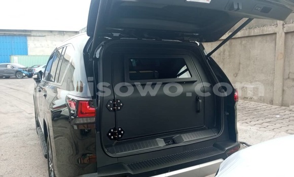 Sayi Sabo Lexus LX Black Mota in Cotonou a Benin Sayi Sabo Lexus LX Black Mota in Cotonou a Benin