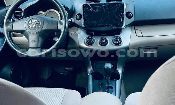 Ra Àlòkù Toyota RAV4 Alawọ ewe Ọkọ̀ in Cotonou ni Benin Ra Àlòkù Toyota RAV4 Alawọ ewe Ọkọ̀ in Cotonou ni Benin