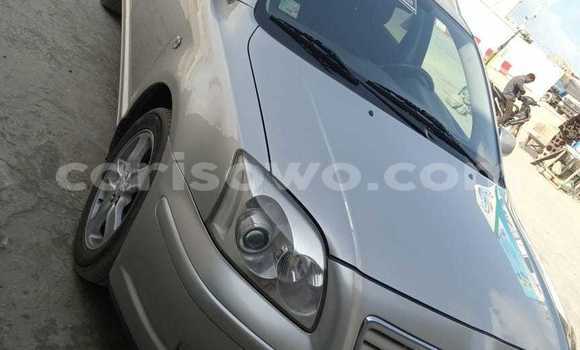 Ra Àlòkù Toyota Avensis Silver Ọkọ̀ in Cotonou ni Benin Ra Àlòkù Toyota Avensis Silver Ọkọ̀ in Cotonou ni Benin