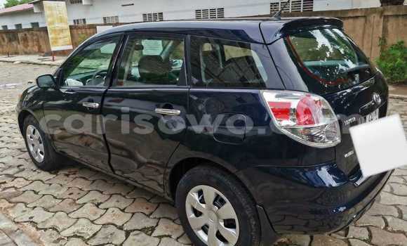 Ra Àlòkù Toyota Matrix Blue Ọkọ̀ in Cotonou ni Benin Ra Àlòkù Toyota Matrix Blue Ọkọ̀ in Cotonou ni Benin