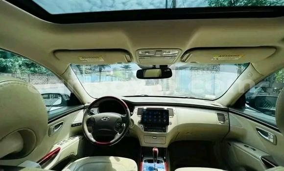 Buy Used Hyundai Azera White Car in Cotonou in Benign Buy Used Hyundai Azera White Car in Cotonou in Benign