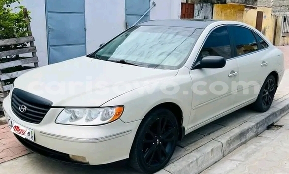 Buy Used Hyundai Azera White Car in Cotonou in Benign Buy Used Hyundai Azera White Car in Cotonou in Benign