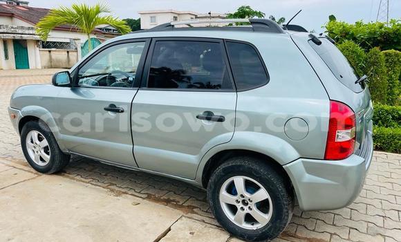 Acheter Occasion Voiture Hyundai Tucson Vert à Cotonou, Benin Acheter Occasion Voiture Hyundai Tucson Vert à Cotonou, Benin