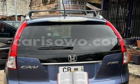 Buy Used Honda CR–V Blue Car in Cotonou in Benign