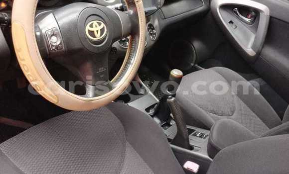 Sayi Na hannu Toyota RAV4 Azurfa Mota in Cotonou a Benin Sayi Na hannu Toyota RAV4 Azurfa Mota in Cotonou a Benin