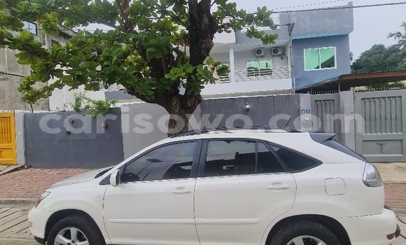 Sayi Na hannu Lexus RX 330 White Mota in Cotonou a Benin Sayi Na hannu Lexus RX 330 White Mota in Cotonou a Benin