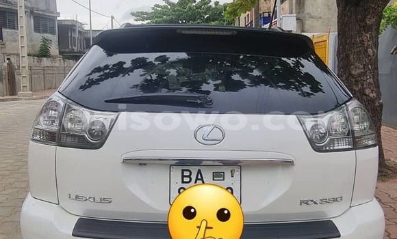 Sayi Na hannu Lexus RX 330 White Mota in Cotonou a Benin Sayi Na hannu Lexus RX 330 White Mota in Cotonou a Benin