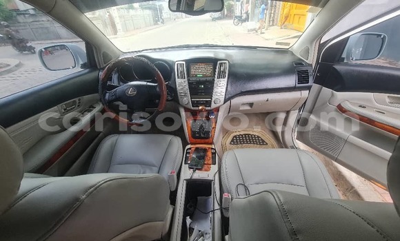 Sayi Na hannu Lexus RX 330 White Mota in Cotonou a Benin Sayi Na hannu Lexus RX 330 White Mota in Cotonou a Benin