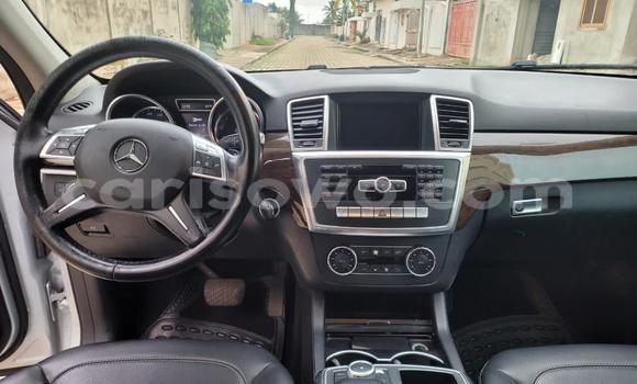 Ra Àlòkù Mercedes-Benz ML–Class Silver Ọkọ̀ in Cotonou ni Benin Ra Àlòkù Mercedes-Benz ML–Class Silver Ọkọ̀ in Cotonou ni Benin