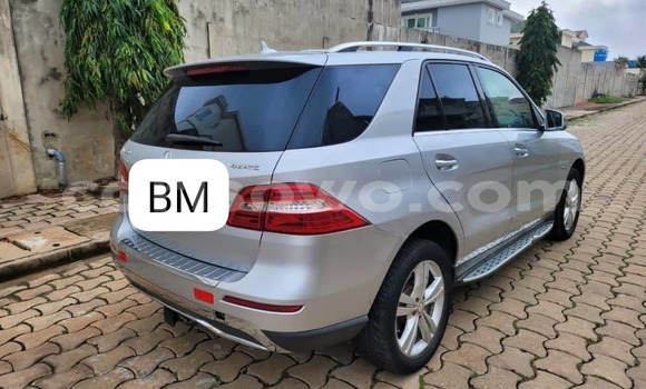 Sayi Na hannu Mercedes-Benz ML–Class M Mota in Cotonou a Benin Sayi Na hannu Mercedes-Benz ML–Class M Mota in Cotonou a Benin
