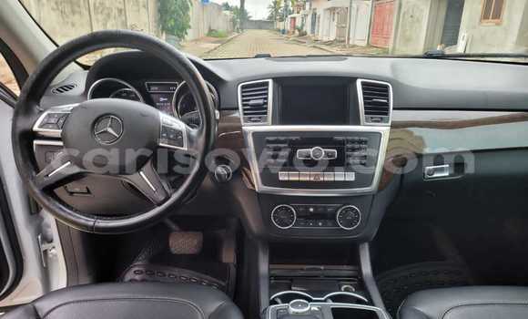 Sayi Na hannu Mercedes-Benz ML–Class M Mota in Cotonou a Benin Sayi Na hannu Mercedes-Benz ML–Class M Mota in Cotonou a Benin