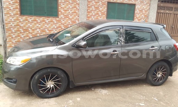 Acheter Occasion Voiture Toyota Matrix Gris à Cotonou, Benin Acheter Occasion Voiture Toyota Matrix Gris à Cotonou, Benin