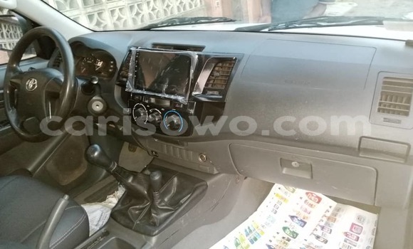 Acheter Occasion Voiture Toyota Hilux Blanc à Cotonou, Benin Acheter Occasion Voiture Toyota Hilux Blanc à Cotonou, Benin