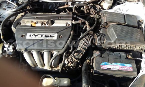 Acheter Occasion Voiture Honda Accord Blanc à Cotonou, Benin Acheter Occasion Voiture Honda Accord Blanc à Cotonou, Benin