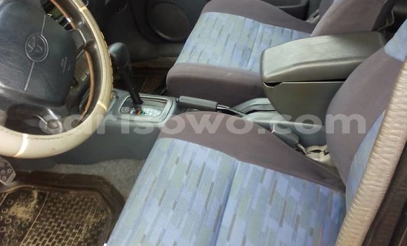 Acheter Occasion Voiture Toyota RAV4 Rouge à Cotonou, Benin Acheter Occasion Voiture Toyota RAV4 Rouge à Cotonou, Benin