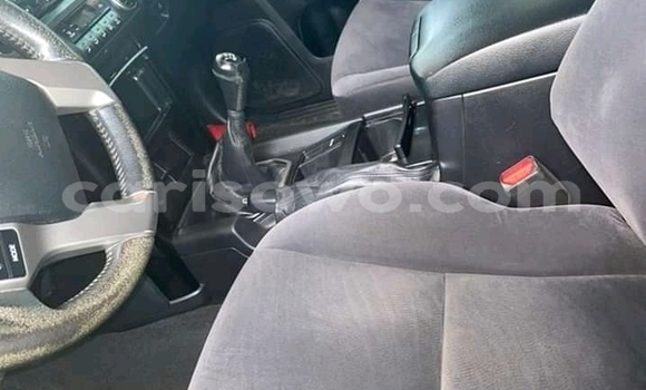 Sayi Na hannu Toyota Prado Azurfa Mota in Cotonou a Benin