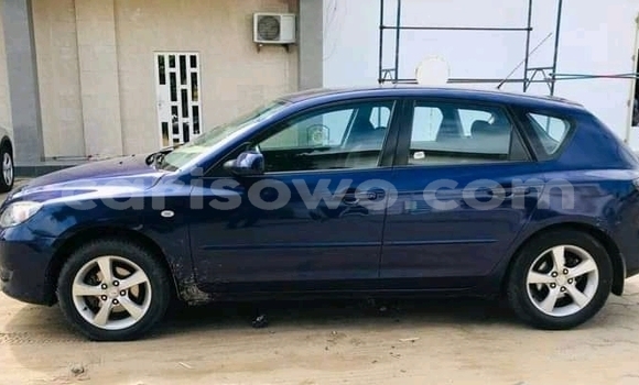 Acheter Occasion Voiture Mazda 323 Bleu à Cotonou, Benin
