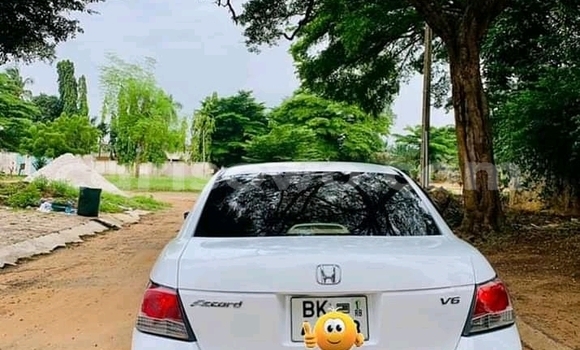 Acheter Occasion Voiture Honda Accord Blanc à Abomey Calavi, Benin Acheter Occasion Voiture Honda Accord Blanc à Abomey Calavi, Benin