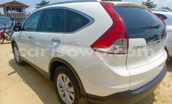 Acheter Occasion Voiture Honda CR–V Blanc à Cotonou, Benin Acheter Occasion Voiture Honda CR–V Blanc à Cotonou, Benin