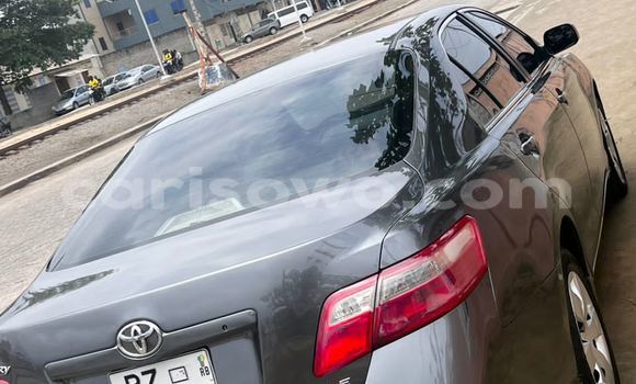 Sayi Na hannu Toyota Camry Brown Mota in Cotonou a Benin