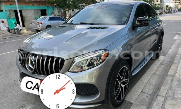 Acheter Occasion Voiture Mercedes-Benz GLE Gris à Cotonou, Benin Acheter Occasion Voiture Mercedes-Benz GLE Gris à Cotonou, Benin