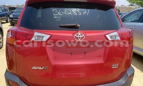 Sayi Na hannu Toyota RAV4 Red Mota in Cotonou a Benin Sayi Na hannu Toyota RAV4 Red Mota in Cotonou a Benin