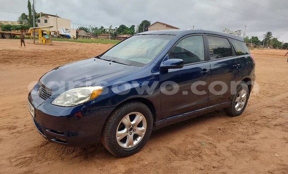 Acheter Occasion Voiture Toyota Matrix Bleu à Cotonou, Benin Acheter Occasion Voiture Toyota Matrix Bleu à Cotonou, Benin