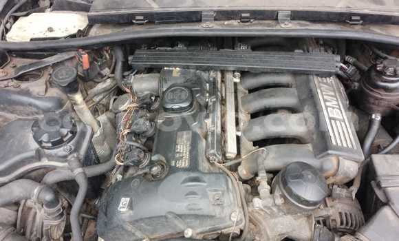 Sayi Na hannu BMW 327 White Mota in Cotonou a Benin Sayi Na hannu BMW 327 White Mota in Cotonou a Benin