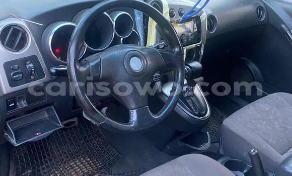 Sayi Na hannu Toyota Matrix Blue Mota in Cotonou a Benin Sayi Na hannu Toyota Matrix Blue Mota in Cotonou a Benin