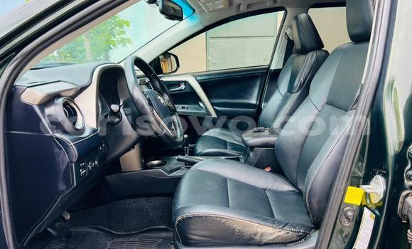 Sayi Na hannu Toyota RAV4 Green Mota in Cotonou a Benin Sayi Na hannu Toyota RAV4 Green Mota in Cotonou a Benin