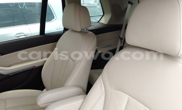Ra Àlòkù BMW X7 Black Ọkọ̀ in Cotonou ni Benin Ra Àlòkù BMW X7 Black Ọkọ̀ in Cotonou ni Benin