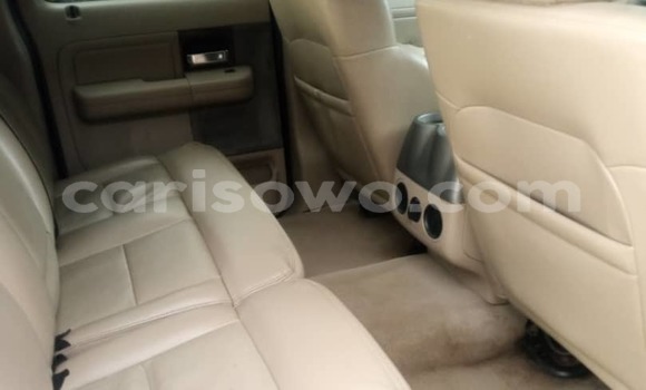 Acheter Occasion Voiture Ford F–150 Rouge à Cotonou, Benin Acheter Occasion Voiture Ford F–150 Rouge à Cotonou, Benin