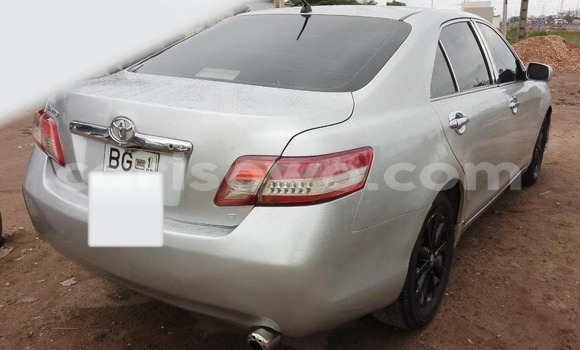 Sayi Na hannu Toyota Camry White Mota in Cotonou a Benin Sayi Na hannu Toyota Camry White Mota in Cotonou a Benin