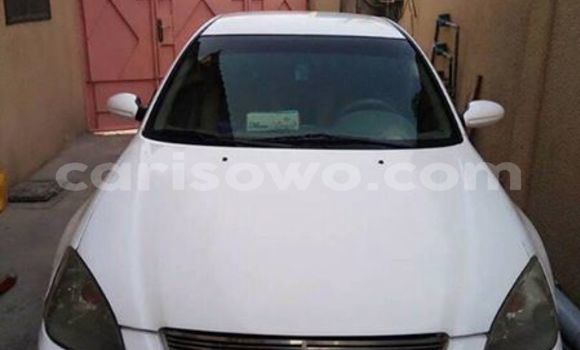 Sayi Na hannu Nissan Altima White Mota in Cotonou a Benin Sayi Na hannu Nissan Altima White Mota in Cotonou a Benin