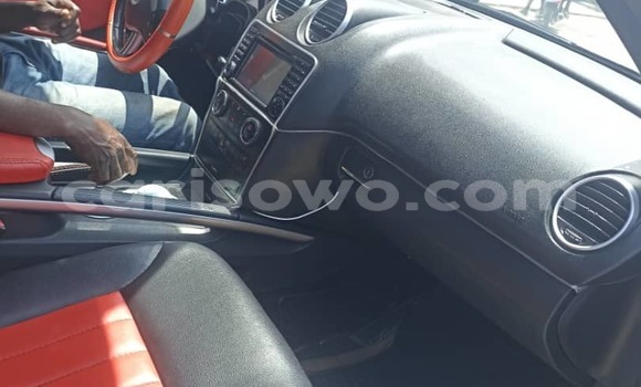 Sayi Na hannu Mercedes-Benz ML–Class Sauran Mota in Abomey Calavi a Benin Sayi Na hannu Mercedes-Benz ML–Class Sauran Mota in Abomey Calavi a Benin