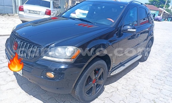Sayi Na hannu Mercedes-Benz ML–Class Sauran Mota in Abomey Calavi a Benin Sayi Na hannu Mercedes-Benz ML–Class Sauran Mota in Abomey Calavi a Benin
